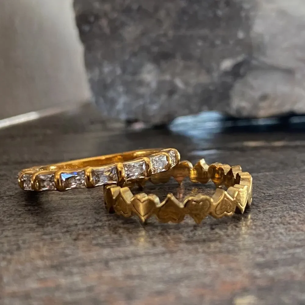 NEW Ring Of Hearts Gold & Rhinestone Ring Set